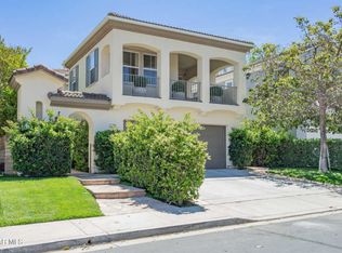 172 Parkside Dr, Simi Valley, CA 93065