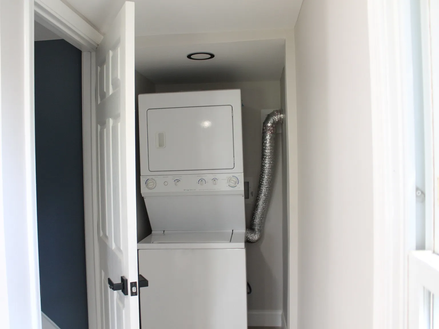 2 bed, $1,650 — Photo 4