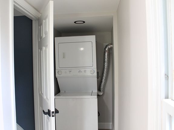 4th image of 110 W Broad St #2