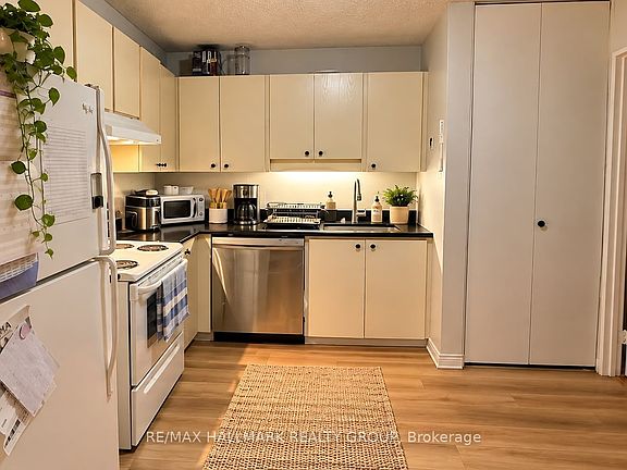 5th image of 3360 Southgate Rd #407
