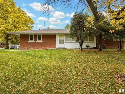 5210 N University St, Peoria, IL, 61614