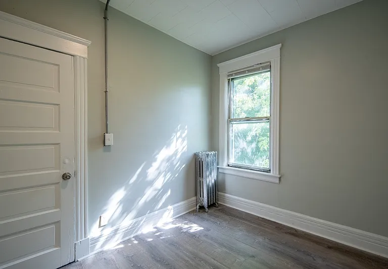 11 King Ave #2 — Photo 31