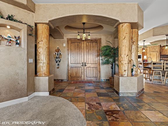 4th image of 1045 Raptor Cir