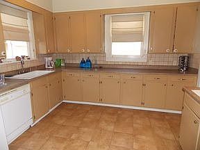 4th image of 2420 Pinehurst Blvd