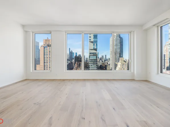 249 East 62nd Street image 1 of 15