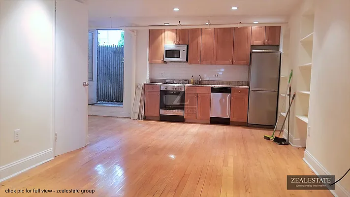 Rented by ZealEstate Group Inc | media 19