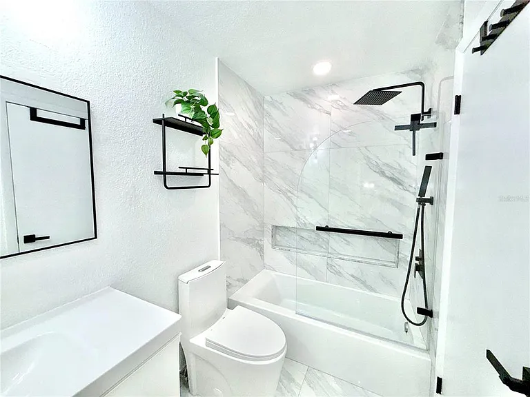 3707 Pine Cone Cir — Photo 13