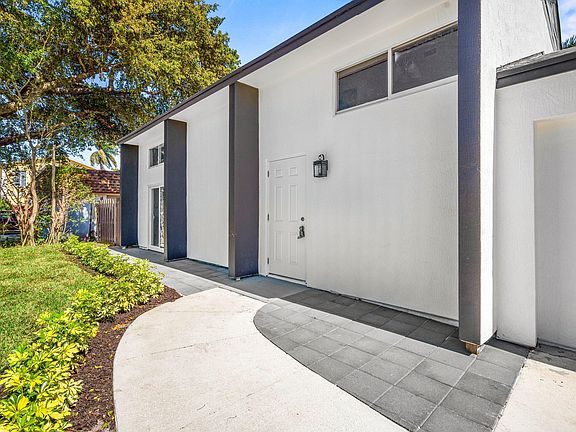 2nd image of 4412 Wilkinson Drive