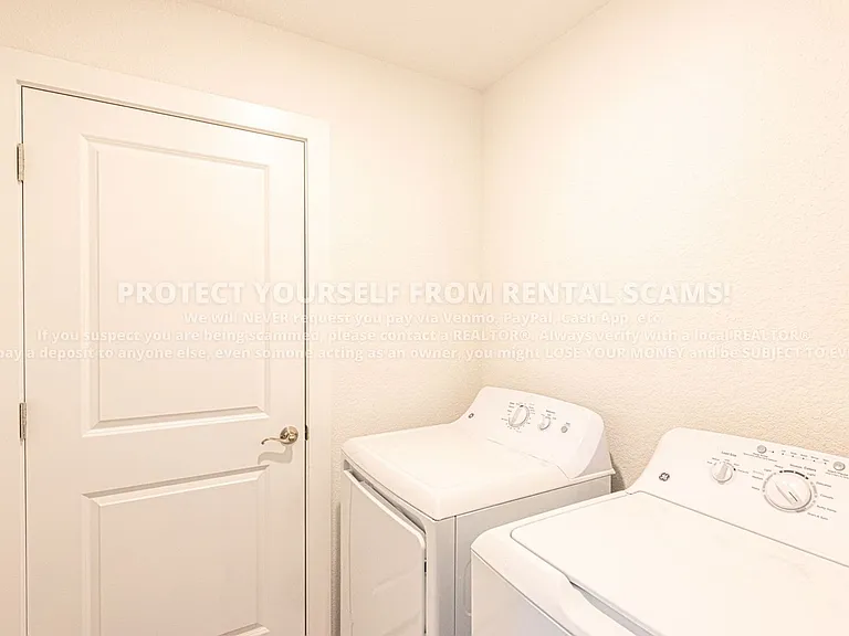 227 S Nightfall Ave — Photo 11