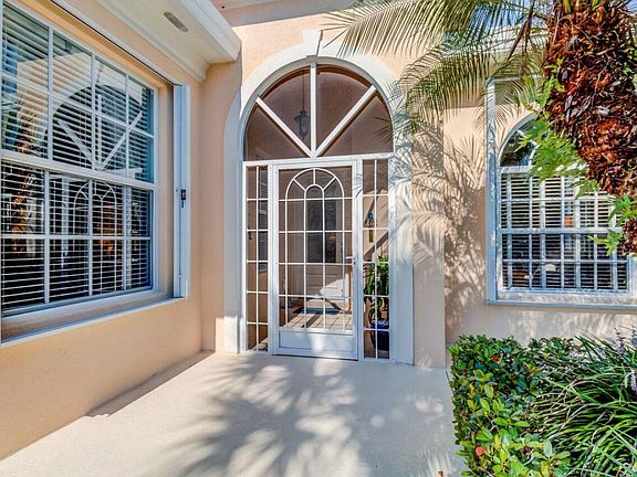 4th image of 8904 SE Hawks Nest Ct