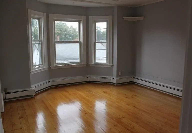 17 Ballard St #2 — Photo 3