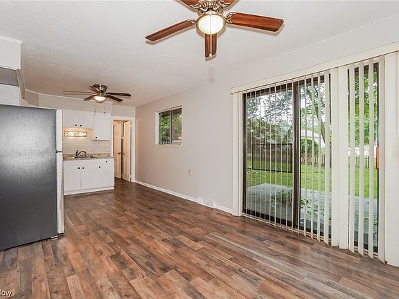 5th image of 783 Ferndale Ave