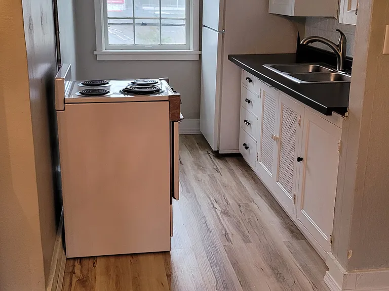 503 Van Brunt St #503 — Photo 9