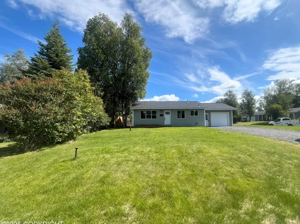 150 S Leibrock St, Soldotna, AK 99669