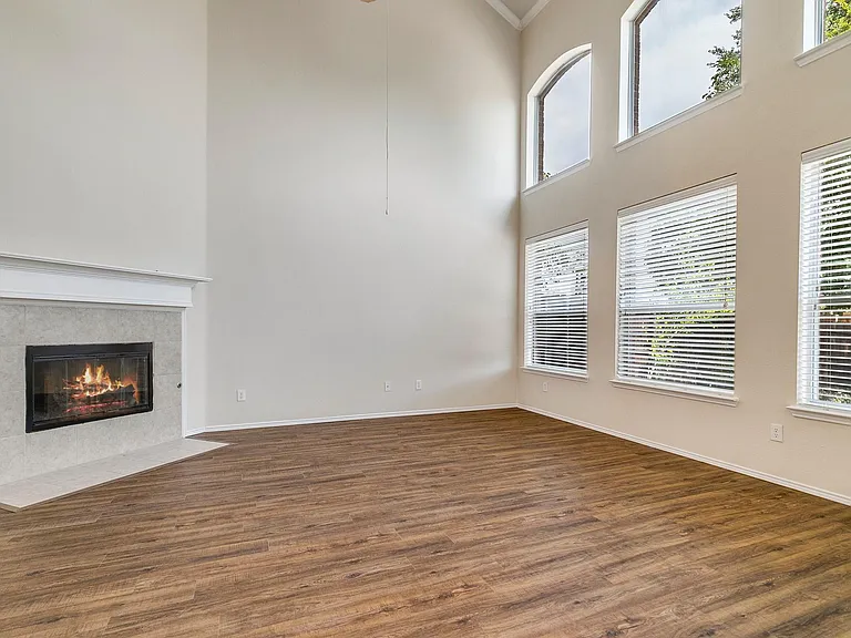 11570 Beeville Dr — Photo 39