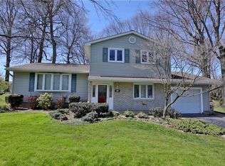 79 Lee Circle Dr, Rochester, NY 14626