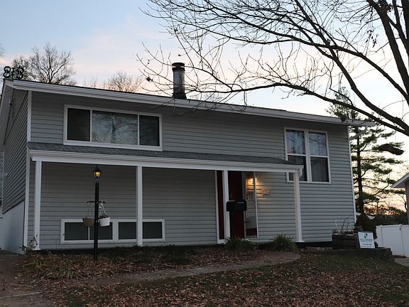 2nd image of 1556 Ville Martha Ln