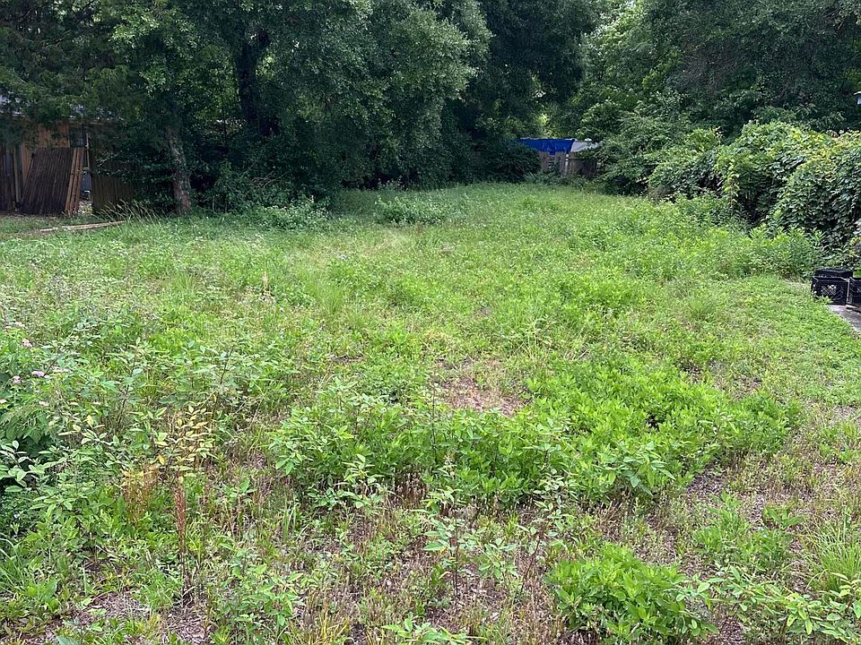 2nd image of 227 Cypress St #C