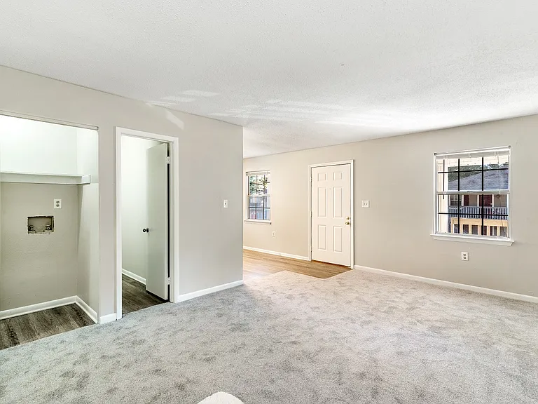 Bradford Place Apartments — Photo 5
