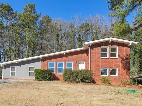 3035 McLendon Cir NW, Atlanta, GA 30318
