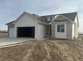 9005 E 33rd Ct S, Wichita, KS 67210