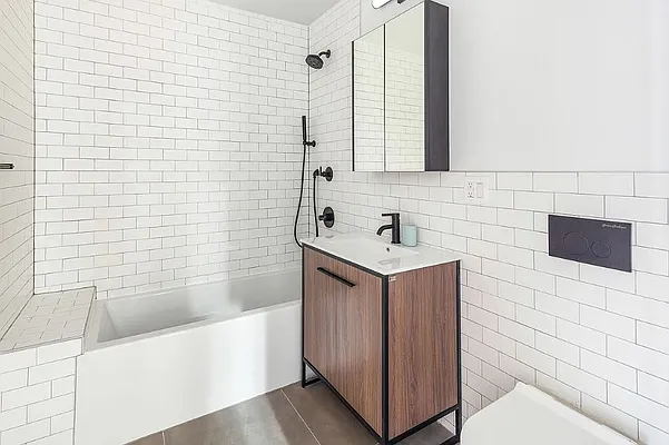 Rented by Oxford Property Group | media 15