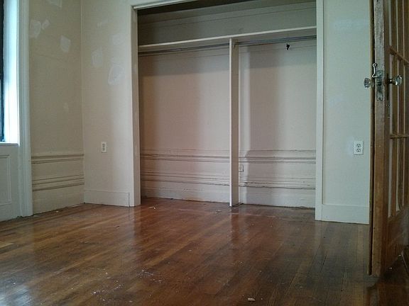 3rd image of 651 W 171st St APT 1a