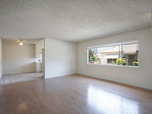 3rd image of 2335 Florencita Ave APT 3