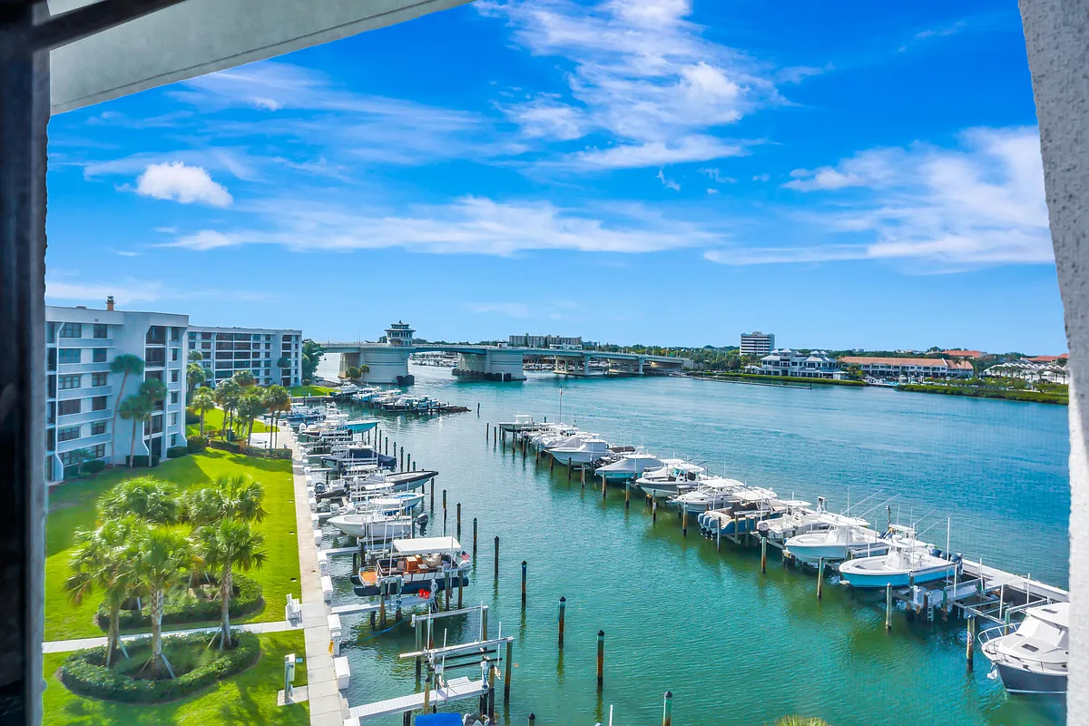 Building Photo - 1648 Jupiter Cove Dr #608B