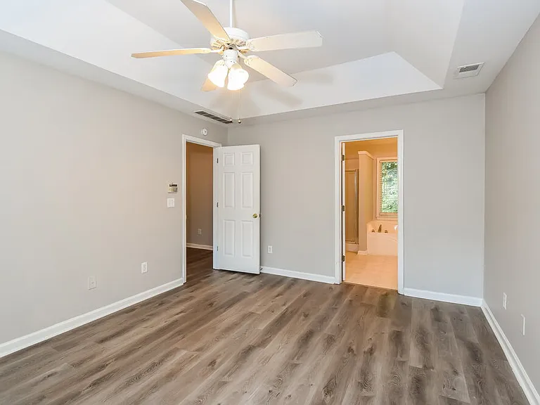 38 Wesley Dr — Photo 13