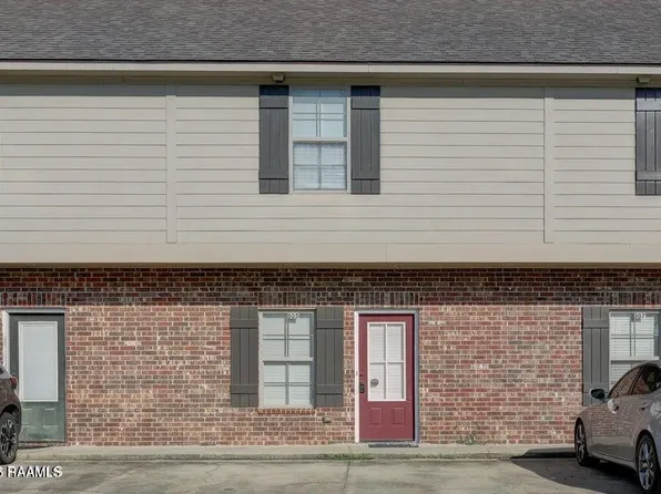 105 Flurry Ln, Lafayette, LA 70508