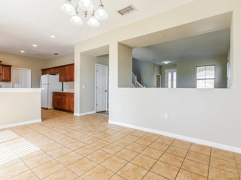 1007 N Platte Way — Photo 6