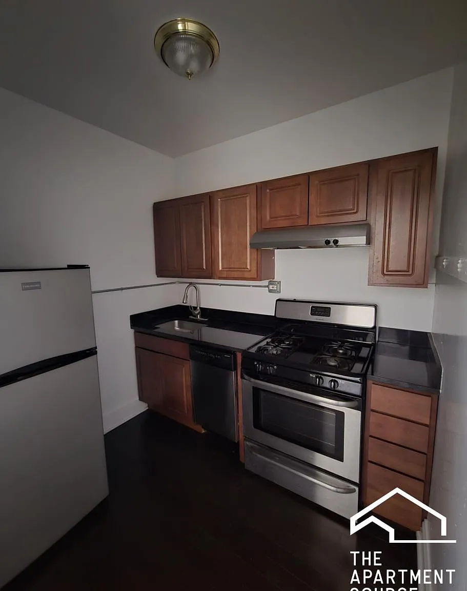 1333 West Birchwood Avenue #304 — Photo 3