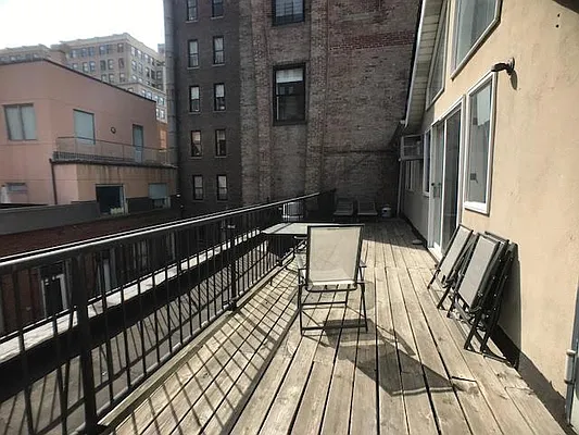 Rented by Mason Real Estate | media 18