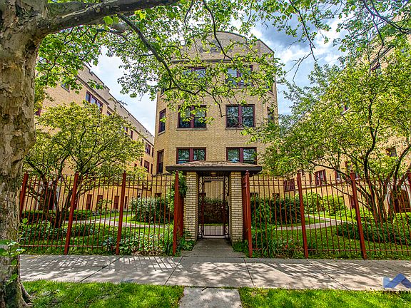 3rd image of 5464-76 S Harper Ave #5476-2A