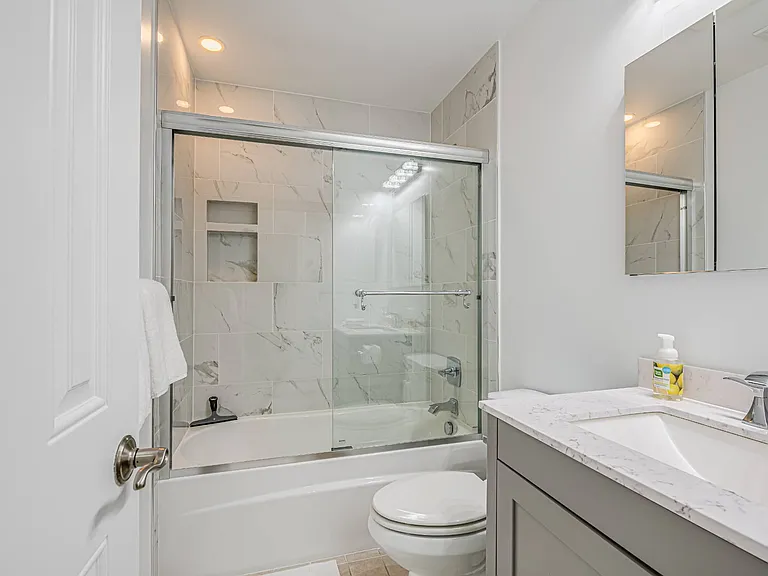 10 Hunters Ln — Photo 9