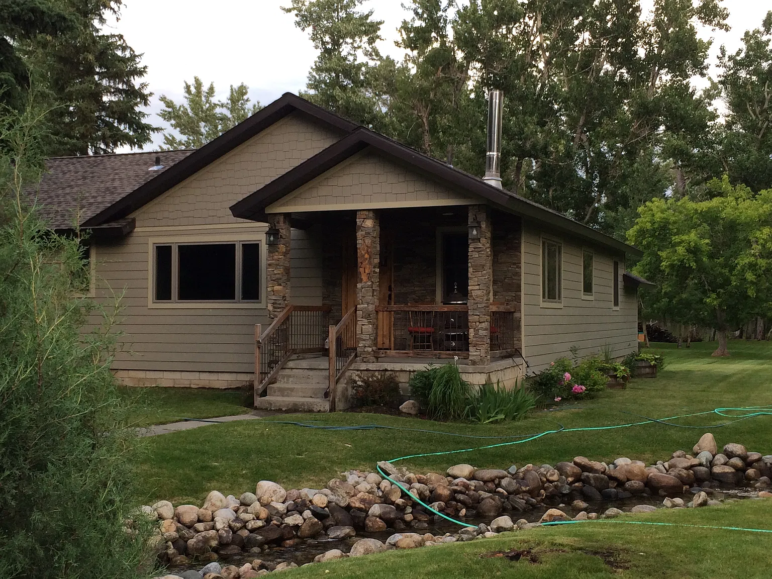 3 bed, 1750 sqft, $2,300 — Photo 1
