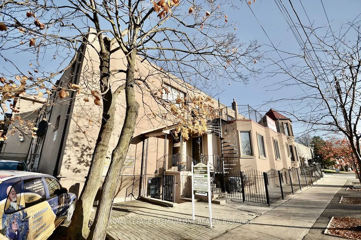 1 bed, $1,398 — Photo 2