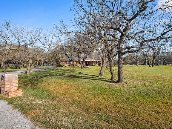 4th image of 106 Mariah Dr