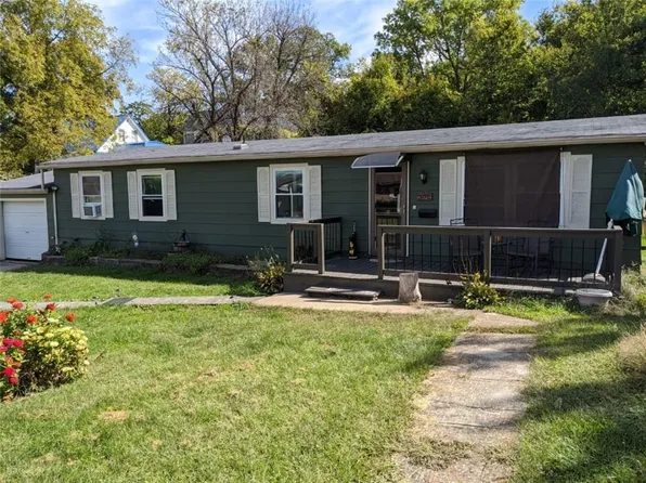 302 S Broadway St, Princeton, MO 64673