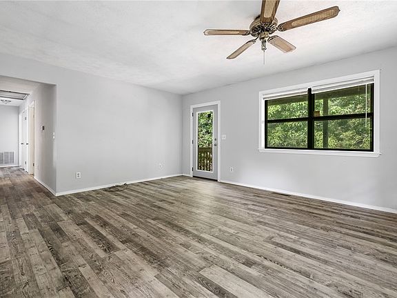 4th image of 5393 Creel Rd
