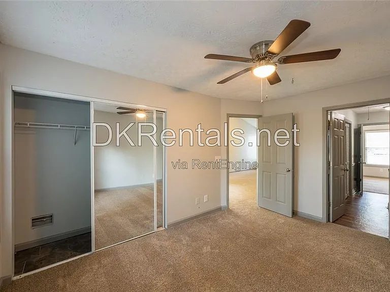 207 Daventry Way — Photo 14