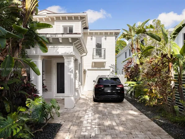 2938 Catalina St, Miami, FL 33133