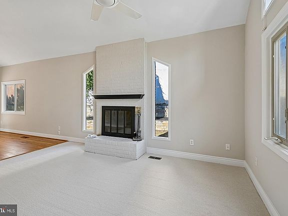 3rd image of 5106 Thunder Hill Rd