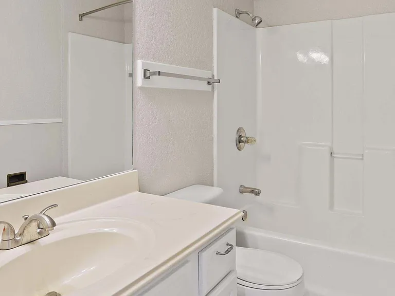 Residence at Piney Shores — Photo 52