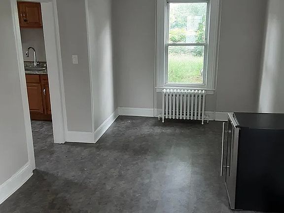 5th image of 38 Benson St #1