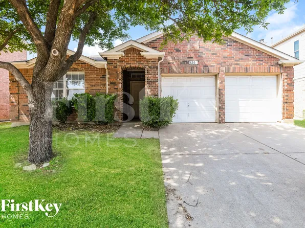 820 Big Sky Ln, Saginaw, TX 76131