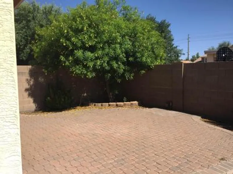 975 E Scott Ave — Photo 20