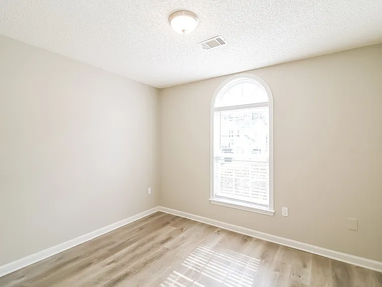 154 Fairhaven Trl — Photo 14