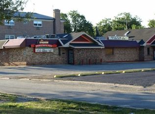 769 Holiday Ln, Des Plaines, IL 60016